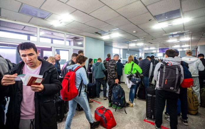 _kordon_chergi_mongoliya_gettyimages_1243494737_980515d75d4b1dc2ad6cfbadfbe82071_1300x820