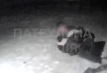 Патрульні Запоріжжя допомогли хлопчику, який перебрав з алкоголем та лежав на снігу