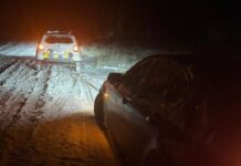 Поліцейські поряд: правоохоронці Самара прийшли на допомогу водієві у негоду