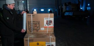 Заживлять будинки без тепла: Кличко розповів, де задіють генератори з Варшави