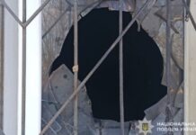 Слідчі міста Зеленодольськ повідомили про підозру двом юнакам за підпал поліцейської станції