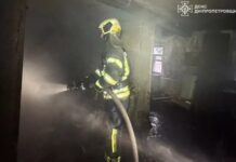 У Дніпровському районі внаслідок пожежі постраждало 2 людини