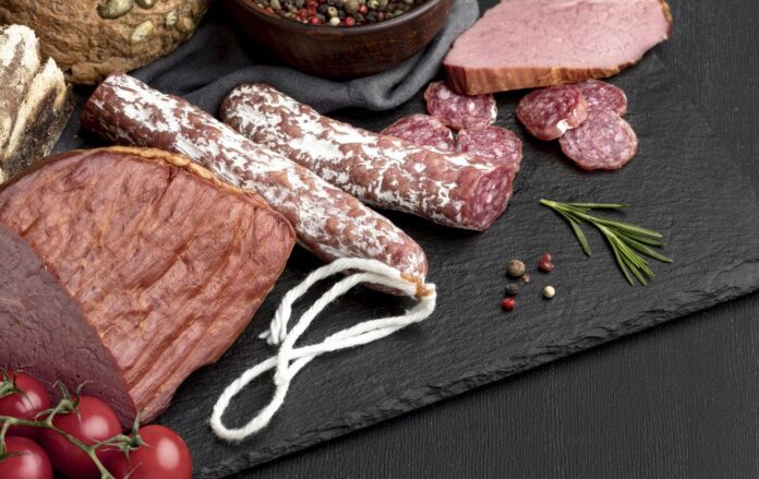 salami_i_file_masa_9e9a94ab85a722116d12880c78f244d2_1300x820