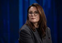 Київ вийде на графіки по світлу до кінця дня, але частина міста поки що без опалення