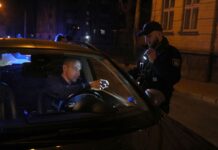 ТРЦ, заправки, аптеки зможуть працювати цілодобово: нові правила комендантської години