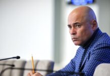 У Липецькій області РФ обвалився дах цеху заводу, де виробляють електромобілі