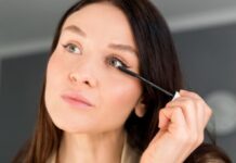 Перевірте свою косметичку: ці засоби для вій сильно шкодять очам