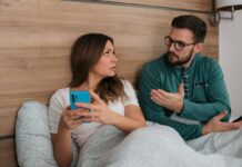 Що видає брехуна: техніки спецслужб, якими можна перевірити партнера прямо зараз