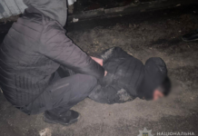 Запорізькі поліцейські зі службовим собакою затримали 23-річного грабіжника