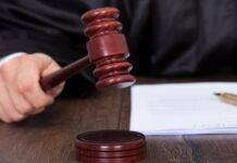 Казахстан: кореспондентку Радіо Свобода оштрафували за «громадське опитування» на власній сторінці