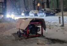 Міненерго: у чотирьох областях є знеструмлені споживачі через російські удари