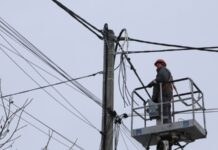 Шмигаль: вночі завершили ремонт високовольтної лінії, що з’єднує Україну з Молдовою