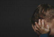 Били, принижували, морили голодом: у Нікополі дітей врятували від «родинного» пекла