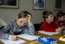 В Україні посилили контроль за учнями: як тепер школи звітуватимуть поліції