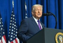 Трамп продовжив на рік частину санкцій проти РФ