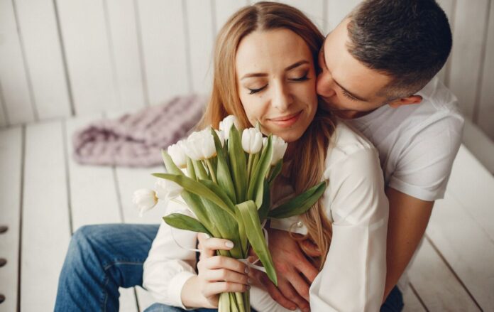 cute_elegant_family_white_rom_1157_19758_e8080d6843318fee3314ec2aea816ad2_1300x820