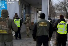 8 000 доларів за втечу зі служби: на Дніпропетровщині викрили схему пособництва у дезертирстві