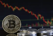 Кінець криптоейфорії? Біткоїн впав до найнижчої відмітки з моменту переобрання Трампа