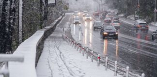 У Києві на дорогах очікується сильна ожеледиця: водіям та пішоходам дали поради