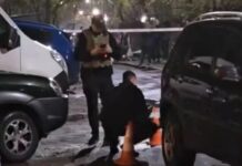 У Дніпрі слідчі повідомили про підозру чоловіку за стрілянину під час дорожнього конфлікту