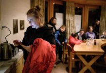 Українські біженці можуть претендувати на нові репарації: кому та як подати заяву