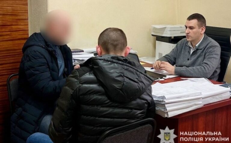 Майже 2 млн гривень збитків під час закупівлі медичного обладнання: у Дніпрі слідчі повідомили про підозру посадовцю у службовій недбалості