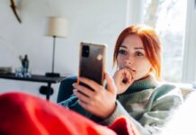 Зв’язок без SIM-карти за кілька хвилин: у “Приват24” з’явився важливий сервіс для клієнтів