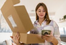 Міжнародні посилки під час війни: що українці отримують найчастіше і скільки платять