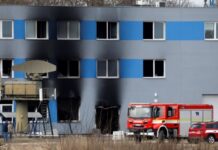 Чеська поліція повідомила про затримання громадян Чехії та США в справі про підпал у Пардубіце