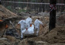 Прокуратура встановила особи 13 колаборантів, який підозрюють у воєнних злочинах в Ізюмі