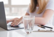 Цю воду краще не пити: вона може містити шкідливі бактерії