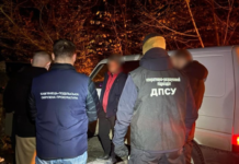Обшуки та затримання: правоохоронці викрили ще одну схему незаконного переправлення чоловіків через кордон