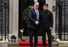 Зеленський прибув до Лондона