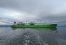 Російський газовоз Arctic Metagaz горить у Середземному морі