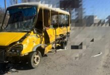 Сили РФ атакували маршрутку у Херсоні, постраждали дев’ятеро людей – влада