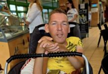 Прокуратура просить про домашній арешт Назарія Гусакова. Він повернувся в Україну