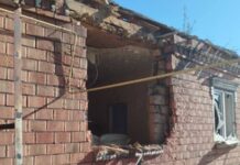 ОВА: російські війська понад 30 разів обстріляли Дніпропетровщину за день, двоє людей поранені