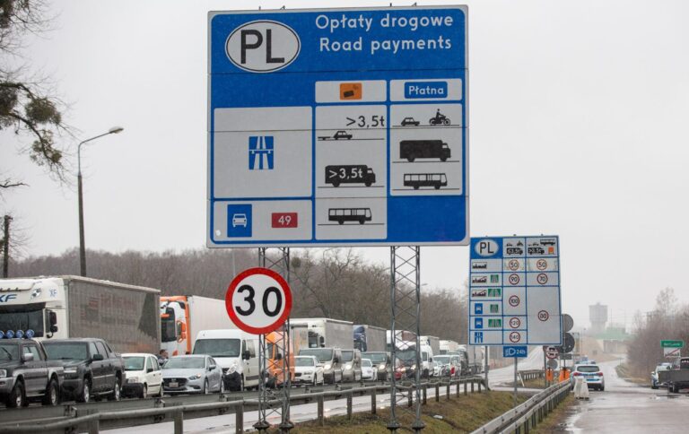 Ажіотаж на кордоні: у ДПСУ назвали причину черг на в’їзд в Україну і дали пораду