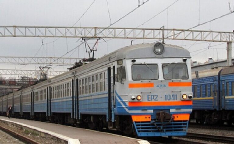 На Криворіжжі скасували деякі приміські електрички