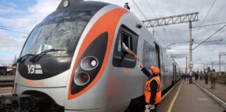 Швидкісні поїзди УЗ перестали доїжджати до Харкова: пасажирам пояснили, що сталось