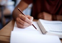 НМТ-2026 за кордоном: у 3 містах додали місця, а в 20 локаціях реєстрацію вже закрили