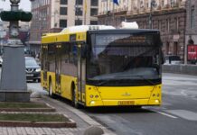 У Києві на вихідних змінять рух 11 автобусів: перелік маршрутів і нові схеми