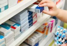 Відсьогодні в Україні офіційно дозволили продавати ліки на АЗС, але є умова