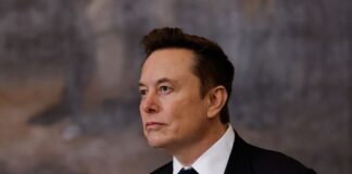 Догрався з твітами: суд визнав Ілона Маска винним у махінаціях з Twitter