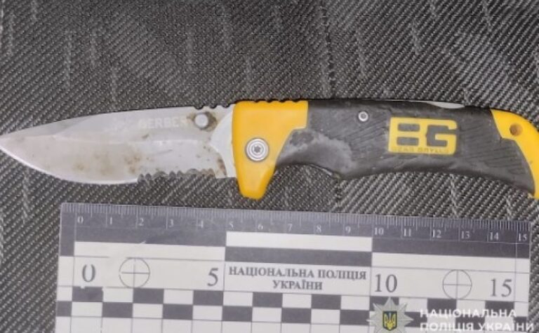 У Дніпрі поліцейські повідомили про підозру чоловікові за поранення військовослужбовця ТЦК та СП