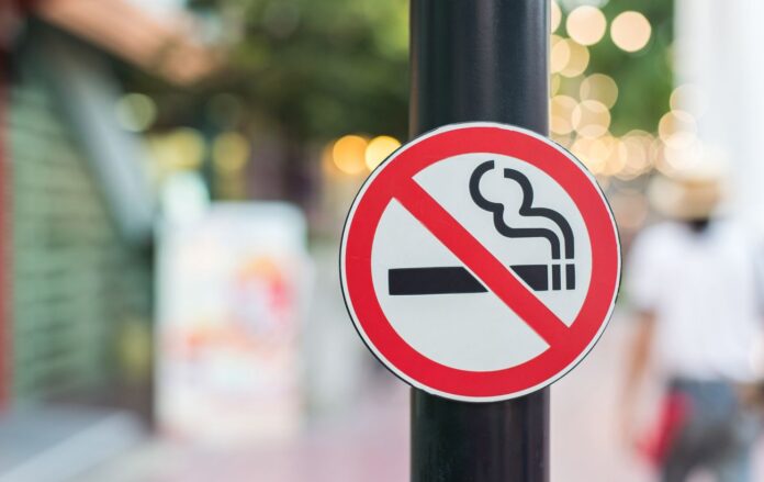_palinnya_zapret_kureniya_znak_gettyimages_1164116839_0602cbd60f63d386687ae6f80d306fb2_1300x820
