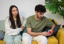 7 ознак патологічного зрадника: він робить це з кожною, а ви думаєте, що все добре