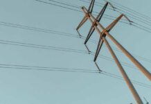 Електрика подорожчає з 1 травня для частини українців – хто платитиме більше