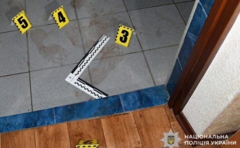 Поліцейські Нікопольщини затримали чоловіка за підозрою у подвійному вбивстві