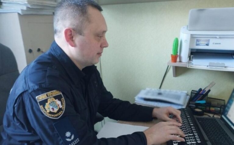 Пограбував чоловіка з інвалідністю: поліцейські Верхньодніпровська затримали зловмисника